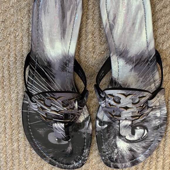 Tory Burch Miller Printed Patent Sandal Cat Portrait Grey Gray - Picture 3 of 15